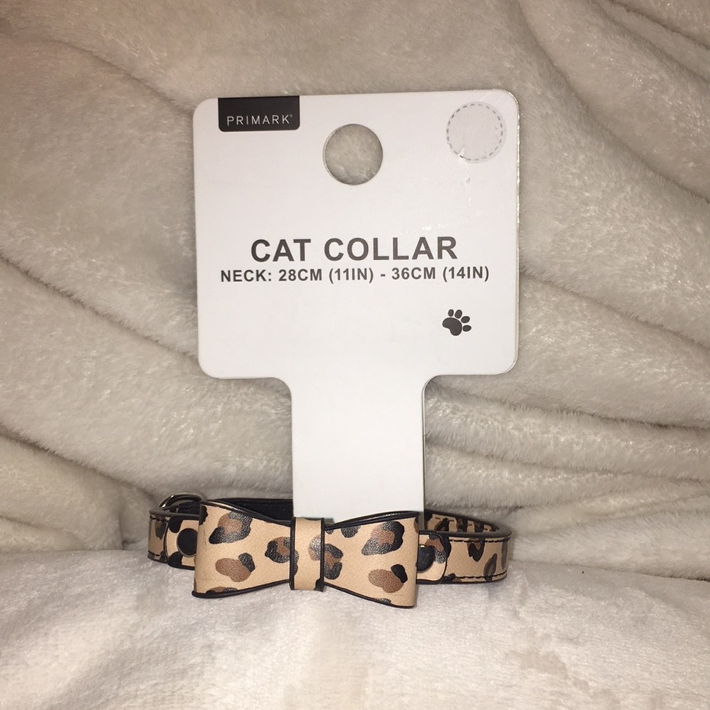 Leopard cat collar with bow
